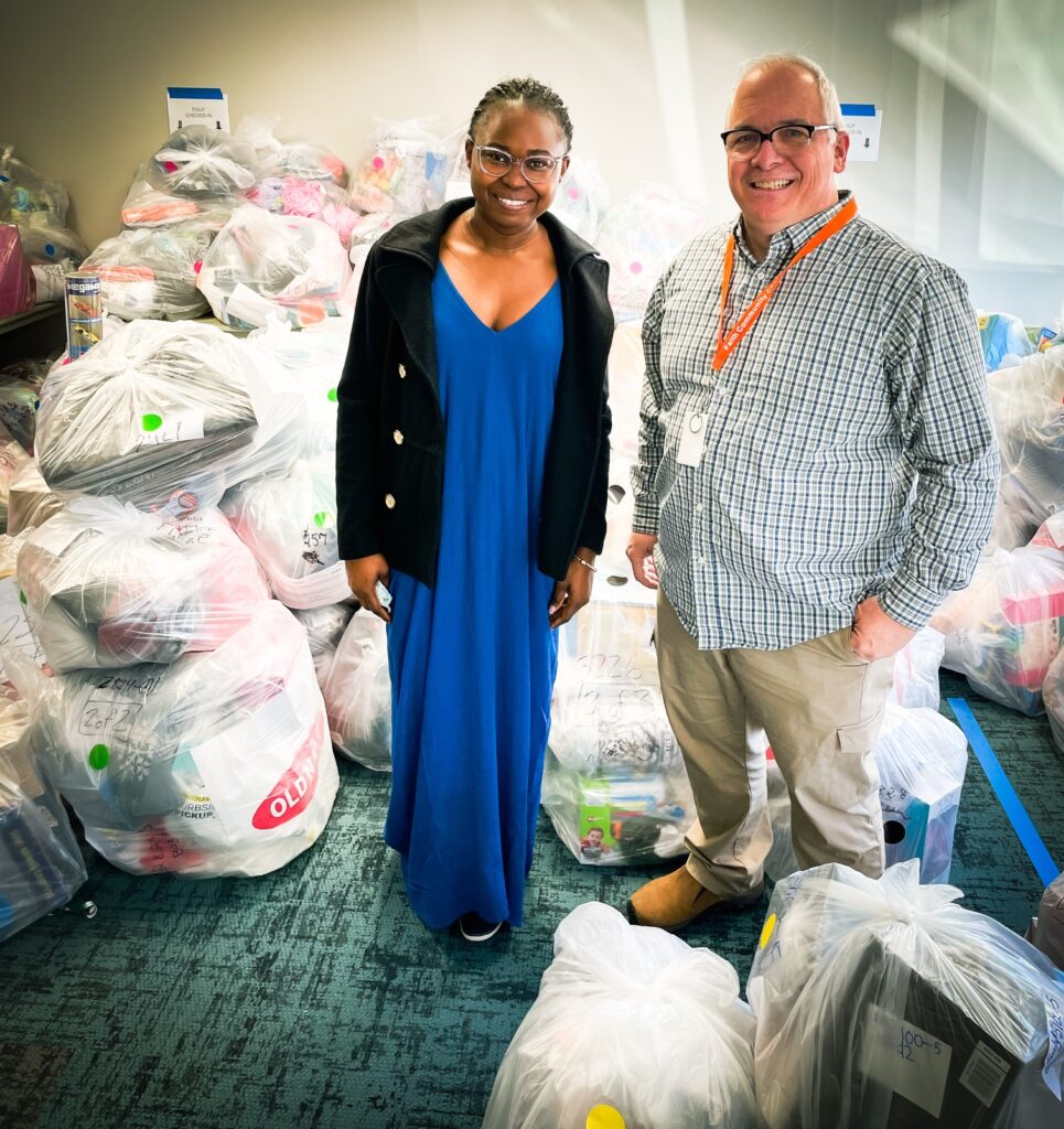 FCCH volunteers Sharon Ayande and Jim Tracy.