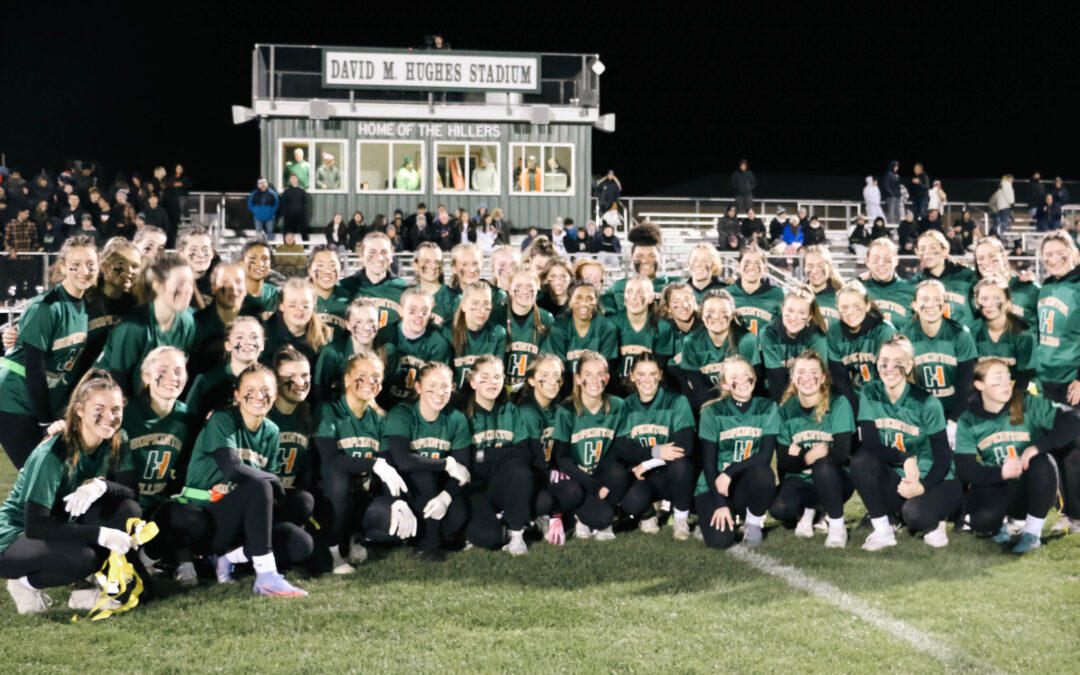 In keeping with tradition, Seniors win 31-19 in annual Powderpuff football game