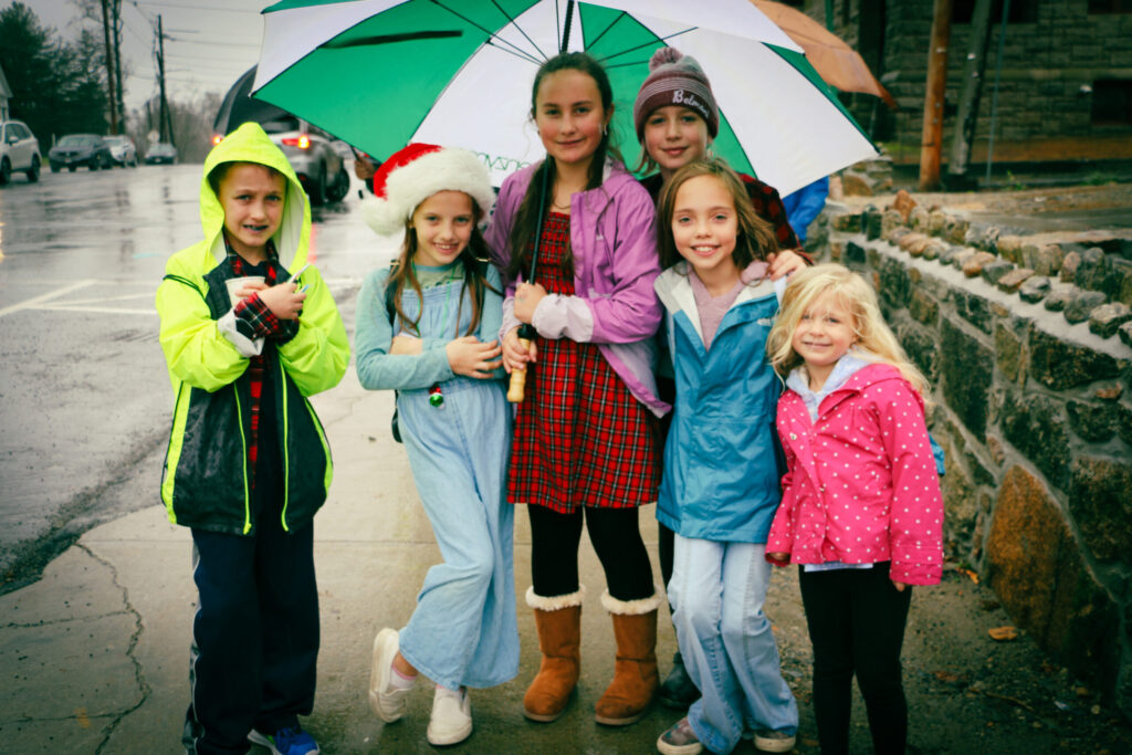 Children on the Hopkinton Holiday Stroll