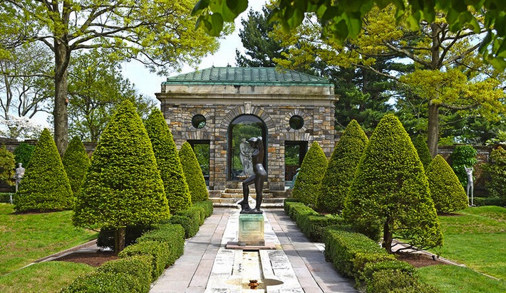 Hudson River Valley garden