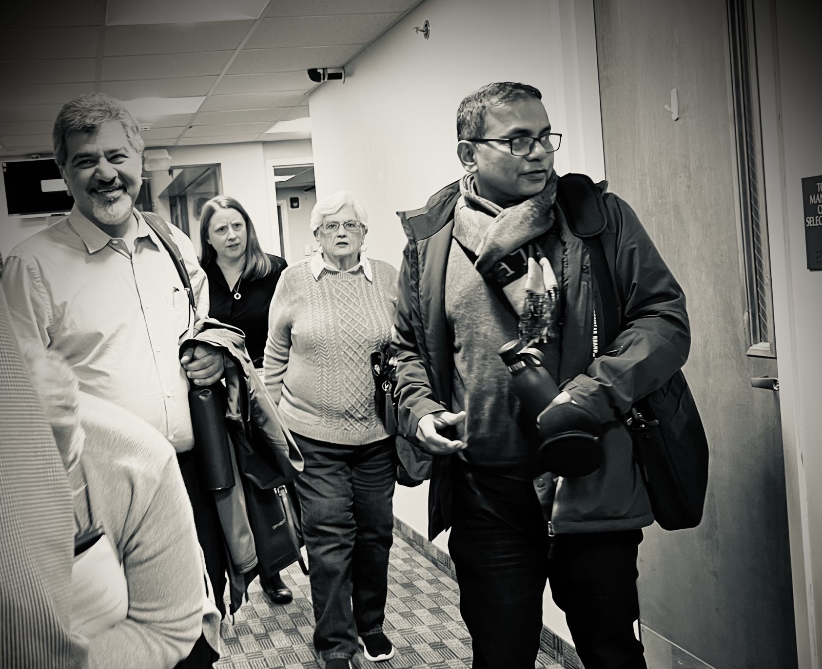sb-heading-in Members of the Hopkinton Select Board head in to Executive Session