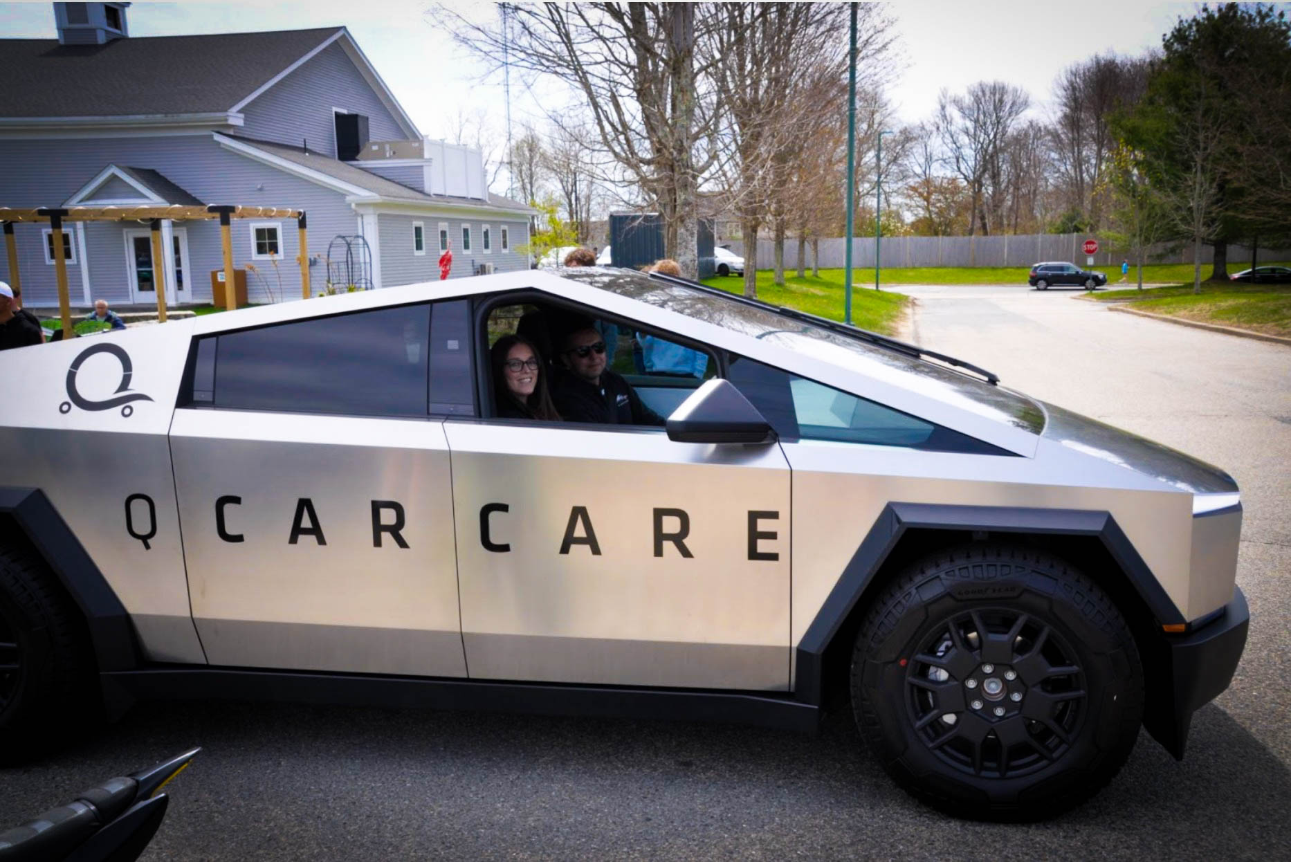 tesla-cybertruck