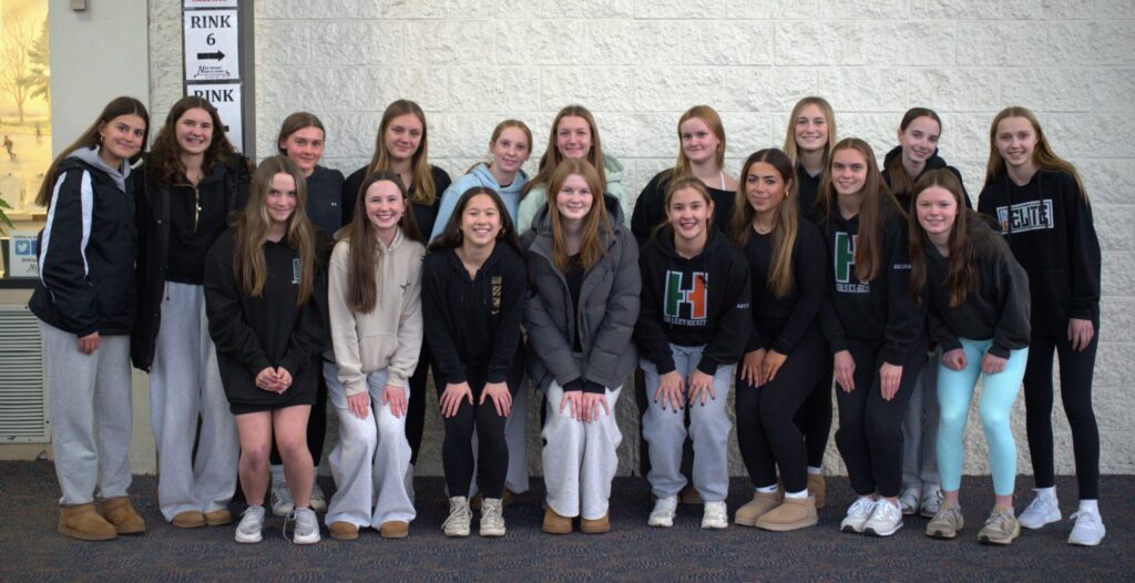 HHS Girls Varsity Hockey Team 2025