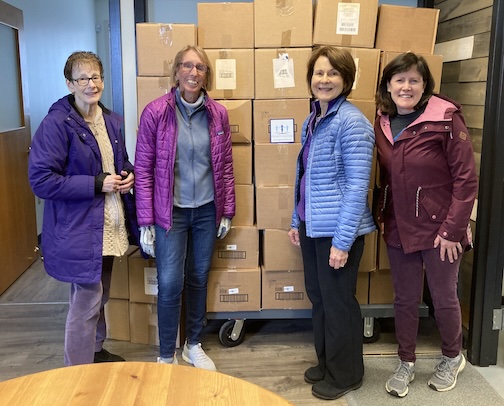 Hopkinton Womens Club Volunteers