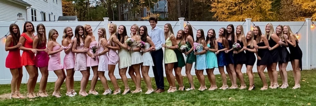Girls ready for the Homecoming dance