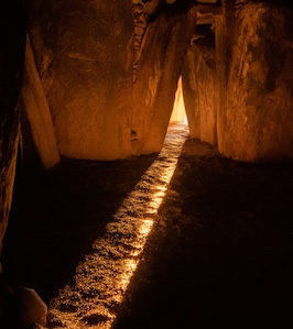 Solstice in Newgrange, Ireland